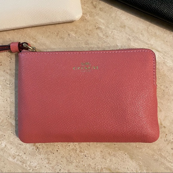 Coach mini wristlet brand new with box and tag - multiple colors available - Picture 2 of 10